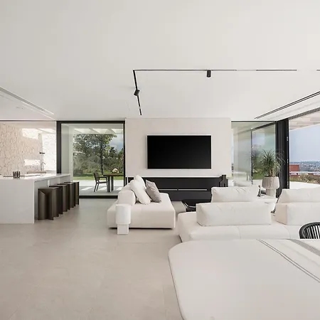 Villa Avery